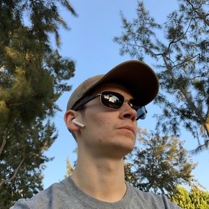 Meet your Posher, Connor